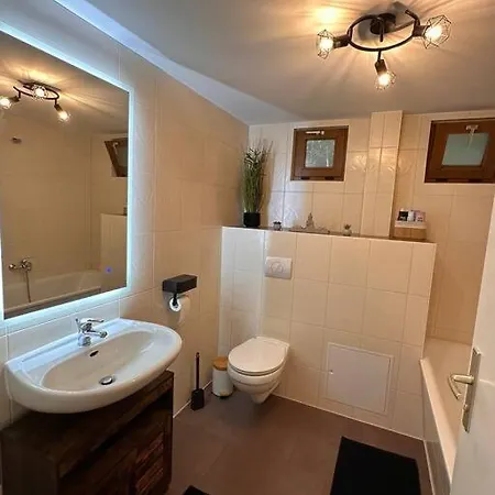 Apartment Neu* 4+1 Personen, Zentrumsnah,ebk, Stellplatz