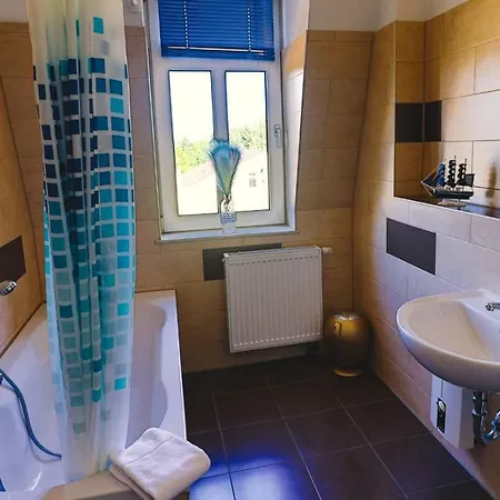 Ryde & Hyde Budget Hotel