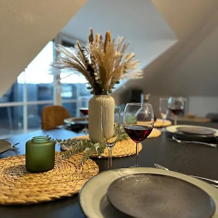 Oasis - Wohnen Am Elbtal - Balkon - Netflix - Tiefgarage Apartment *