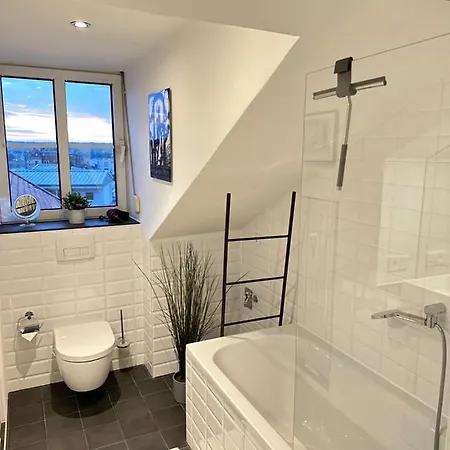 Apartment Oasis - Wohnen Am Elbtal - Balkon - Netflix - Tiefgarage