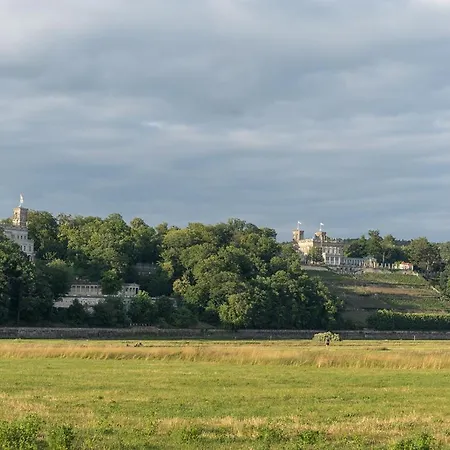 Schloss - An Der Uni - Klinik Dresda