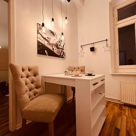 Apartment Charmante In Striesen - Frau Pie Dresden