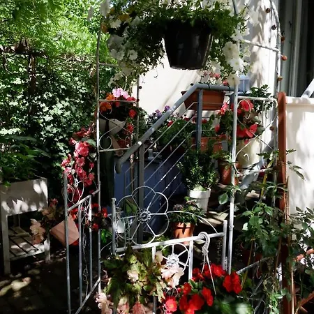 Apartment Elbe Garden Paradise