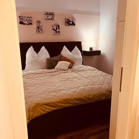 Charmante In Striesen - Frau Pie Apartment