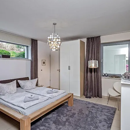 Quartier L Apartment *