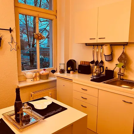 Charmante In Striesen - Frau Pie Apartment *