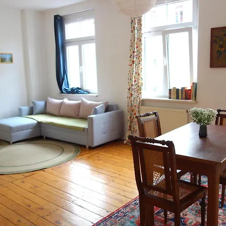 2r-wohnung Am Rande Der Neustadt Dresden