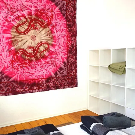 2r-wohnung Am Rande Der Neustadt * Dresden