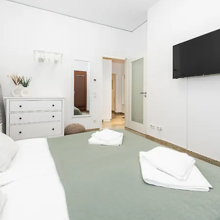 Apartment Global Living - Design I Center I Balcony I Smart-tv I Kitchen I Dresden