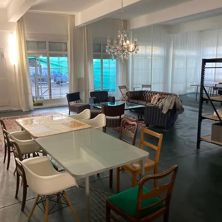 Apartment Big One Event Loft Gastro Kitchen, 200qm, Up To 8 Beds Dresden