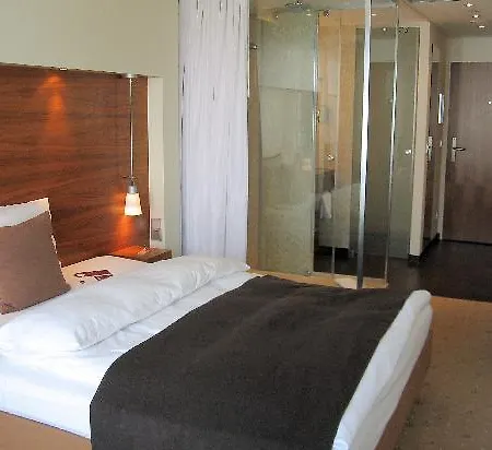 Pullman Newa