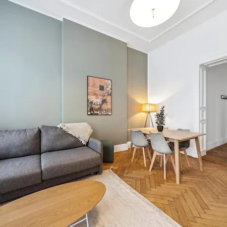 Aparthotel Limehome Antonstraße 3*