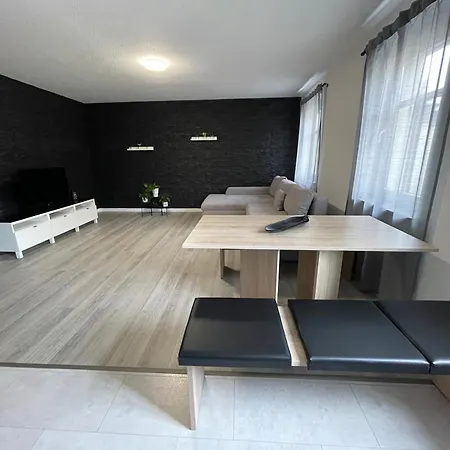 Apartment Buergerstrasse 47 60q.m