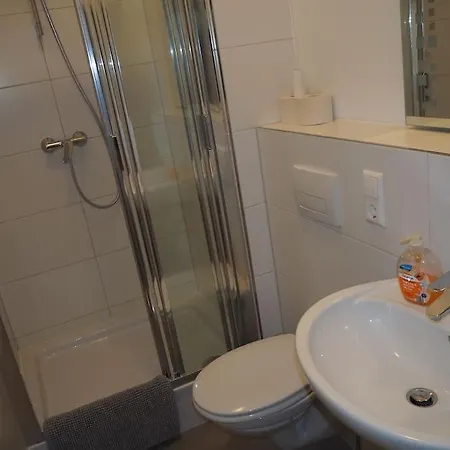 3-raum Wohnung, Ideal Fuer Monteure Und Gruppen Apartment *
