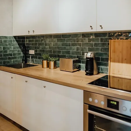 Apartment Bestlage Im Hechtviertel & Frisch Saniert *