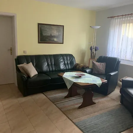 Ueber Den Daechern Von Apartment *