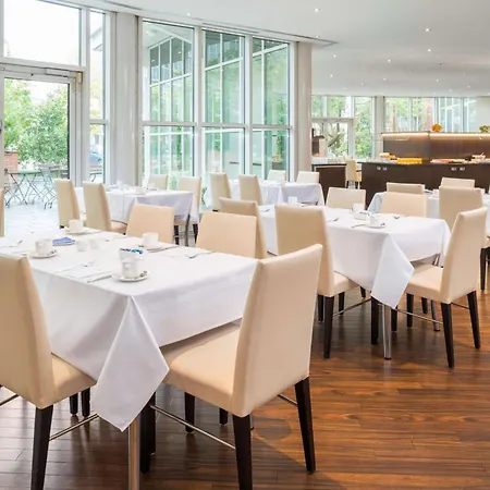 Nh Neustadt Hotel 4*