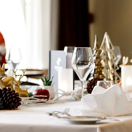 Hotel - Am Zwinger By Ihg 4*