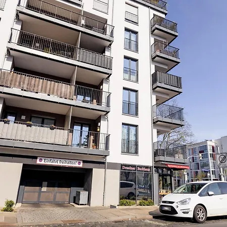 Pineapple Zwinger Ii - 70 Qm - 1x Free Parking