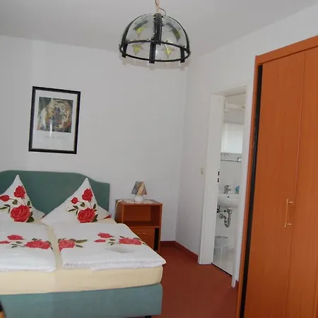 Guest house Zum Nussbaum