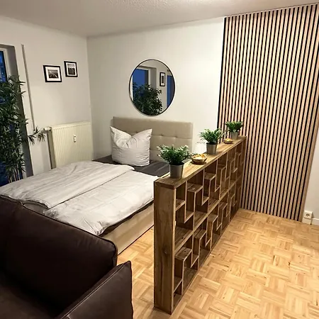 Im Zentrum Der Dresdner Neustadt Mit Aussenstellplatz Apartment Dresden