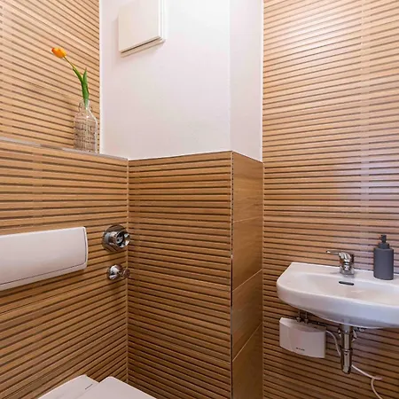 Modernes-apartment-elbkiez-im-herzen-von-dresden Apartment *