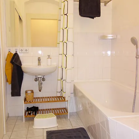 2r-wohnung Am Rande Der Neustadt Dresden