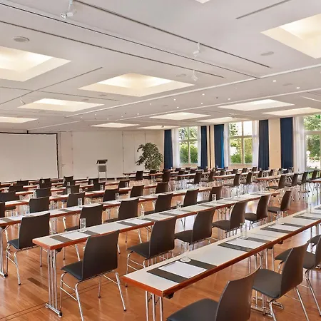 Hotel Radisson Blu Park & Conference Centre