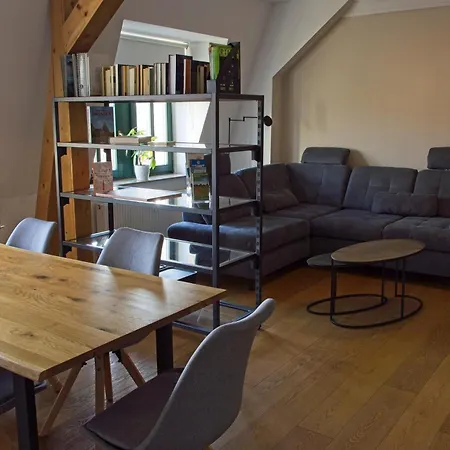 Neustadt-aussicht - Grosse Mit Balkon Apartman *