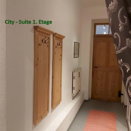 Appartement City-ferienwohnungen-dresden - Zentral Gelegen Im Haus Louisenstrasse 11 - Dresden-neustadt *