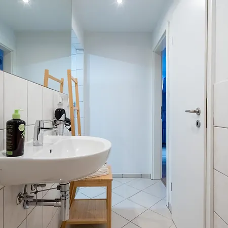 Limehome Tannenstrasse Апартаменты *