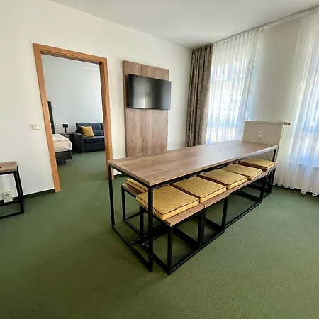 Grosses Familienapartment Mit Blick Zur Frauenkirche Apartment Dresden