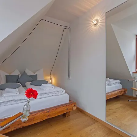 Hotel Am Schillerplatz 3*