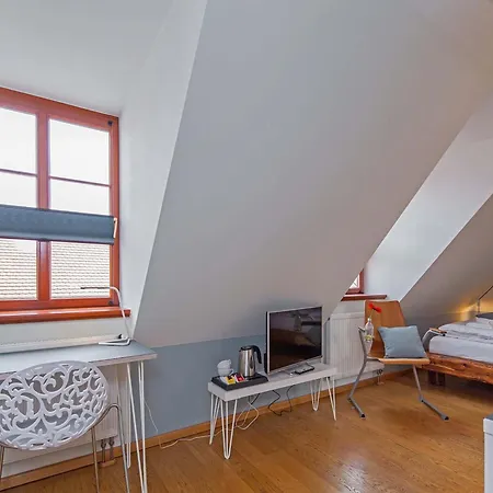 Hotel Am Schillerplatz 3*