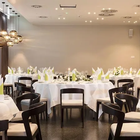 - Am Zwinger By Ihg 4*