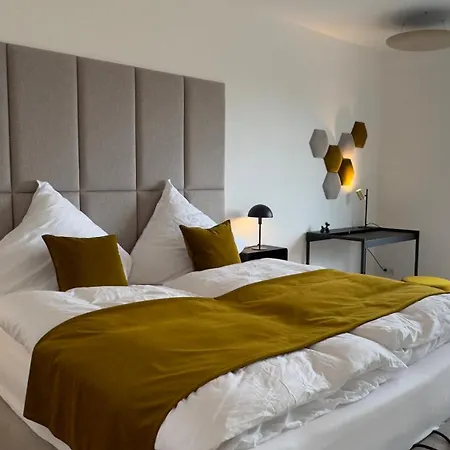 Aryve Boutique-apartment Dresdner Penthouse Mit Dachterrasse - Tiefgaragenstellplaetze - Design-interieur Apartment Dresden