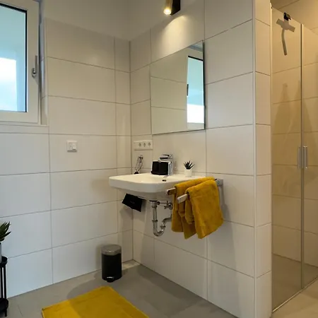 Aryve Boutique-apartment Dresdner Penthouse Mit Dachterrasse - Tiefgaragenstellplaetze - Design-interieur Dresden