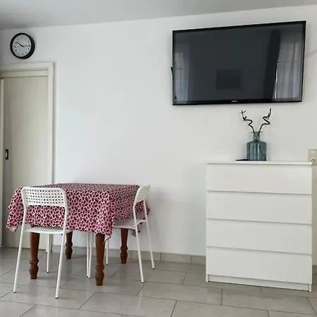 Apartment Studio-apartment Mit Balkon *