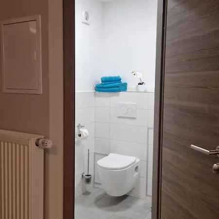 公寓 Oder Dresden-neustadt Inkl Parkplatz Mit Balkon Oder Terrasse 德累斯顿