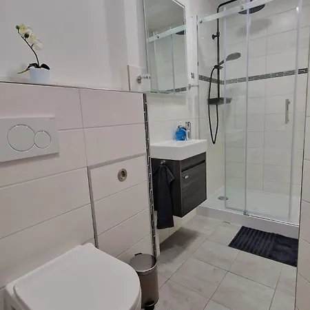 公寓 Oder Dresden-neustadt Inkl Parkplatz Mit Balkon Oder Terrasse 德累斯顿