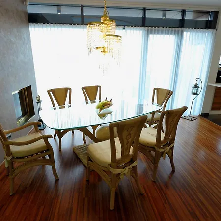Apartment Via Lapis - Panoramablick Ueber - Garten - Pool - Sauna - Luxus Dresden