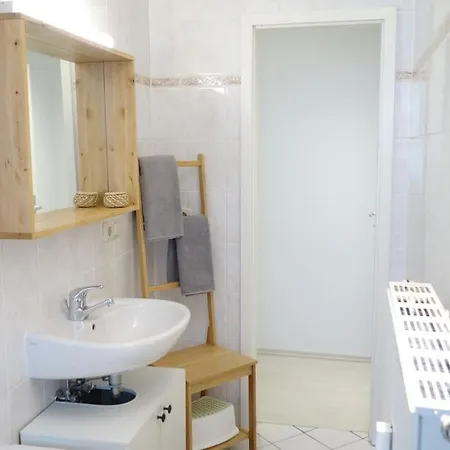 Cosy With Kitchen&netflix In Neustadt Apartment