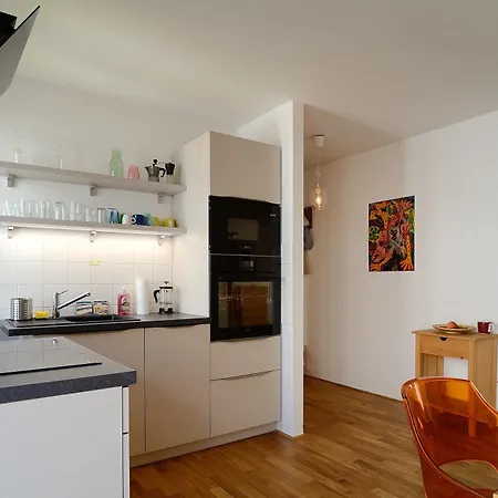 Amazing Dd Neustadt With Balcony! Dresden