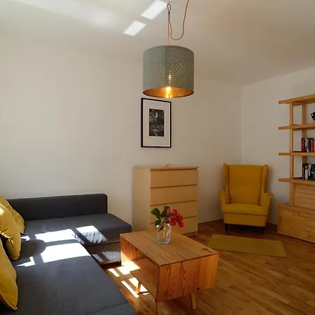Apartment Amazing Dd Neustadt With Balcony!