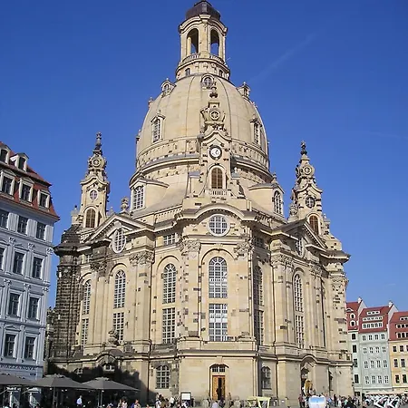 Luxuriose 3-zi-wohnung Im Zentrum, Grosser Balkon Dresden