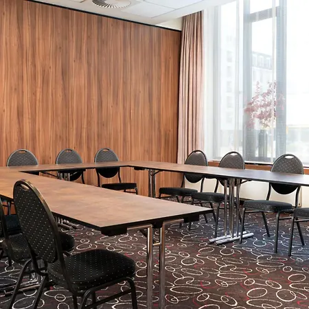 Leonardo Altstadt Hotel