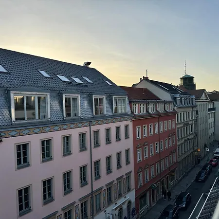 Apartment Queen Loui: Comfy Mit Tiefgarage Dresden