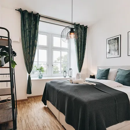 Oasis - Wohnen In - Netflix - Tiefgarage - Dachterrasse * Dresden