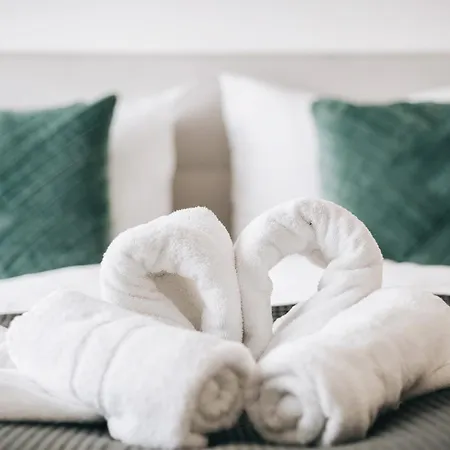 Apartment Oasis - Wohnen In - Netflix - Tiefgarage - Dachterrasse *