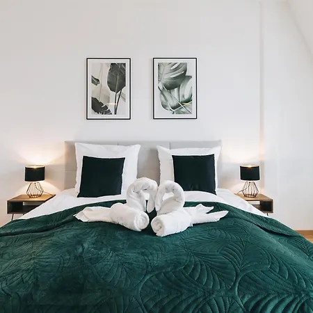 Oasis - Wohnen In - Netflix - Tiefgarage - Dachterrasse Apartment Dresden